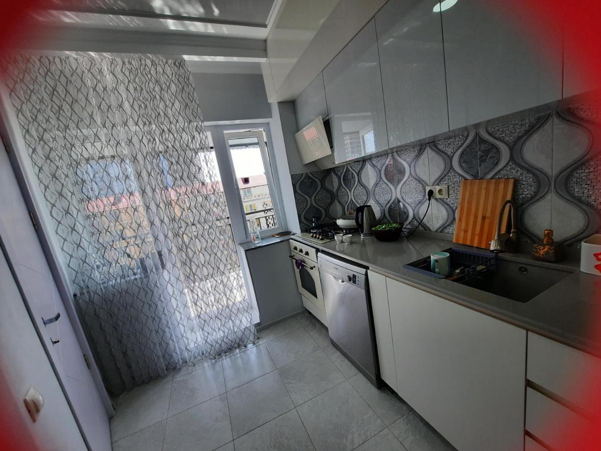 Apartment Desi With Sea View On The Beach In Batum Dış mekan fotoğraf