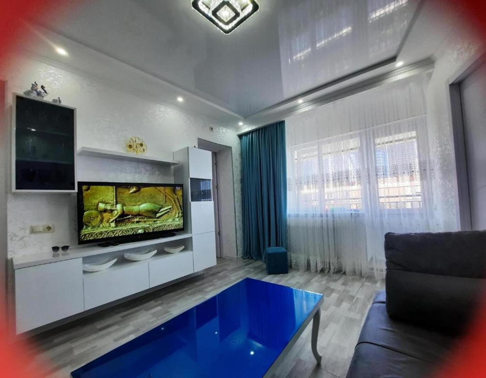 Apartment Desi With Sea View On The Beach In Batum Dış mekan fotoğraf